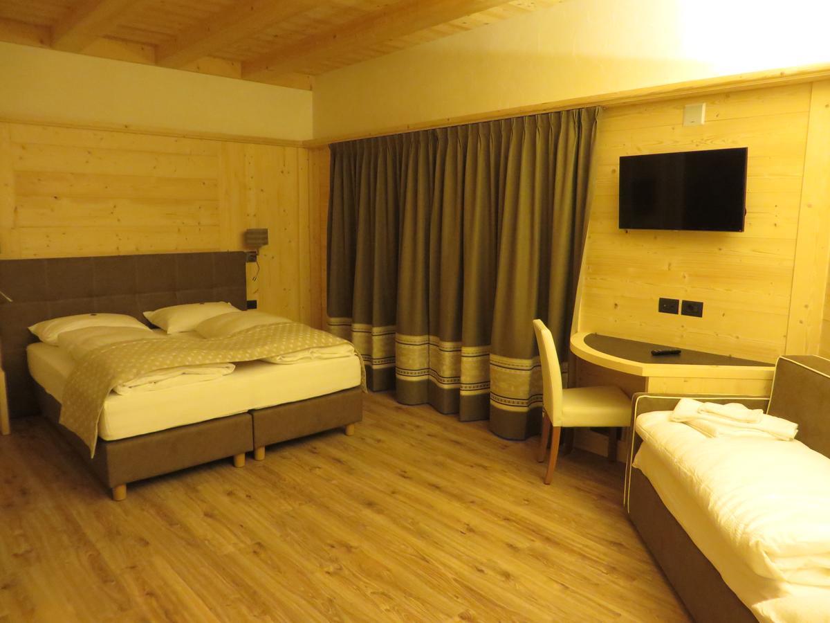 B&B Ecohotel Chalet Des Alpes 利维尼奥 外观 照片